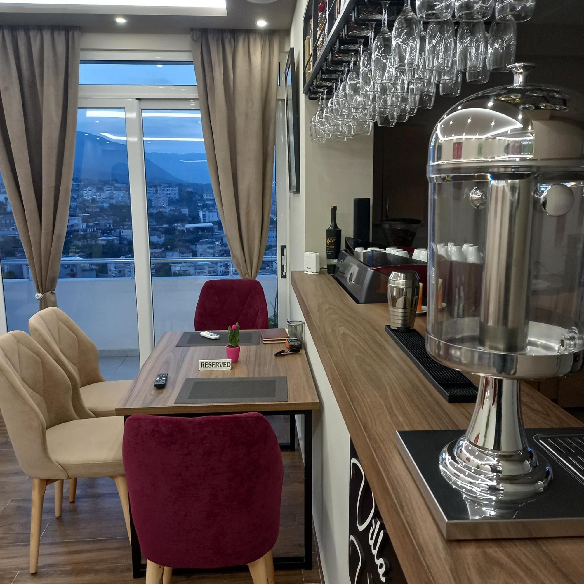 Vladimir Estate Hotel Gjirokaster Bagian luar foto