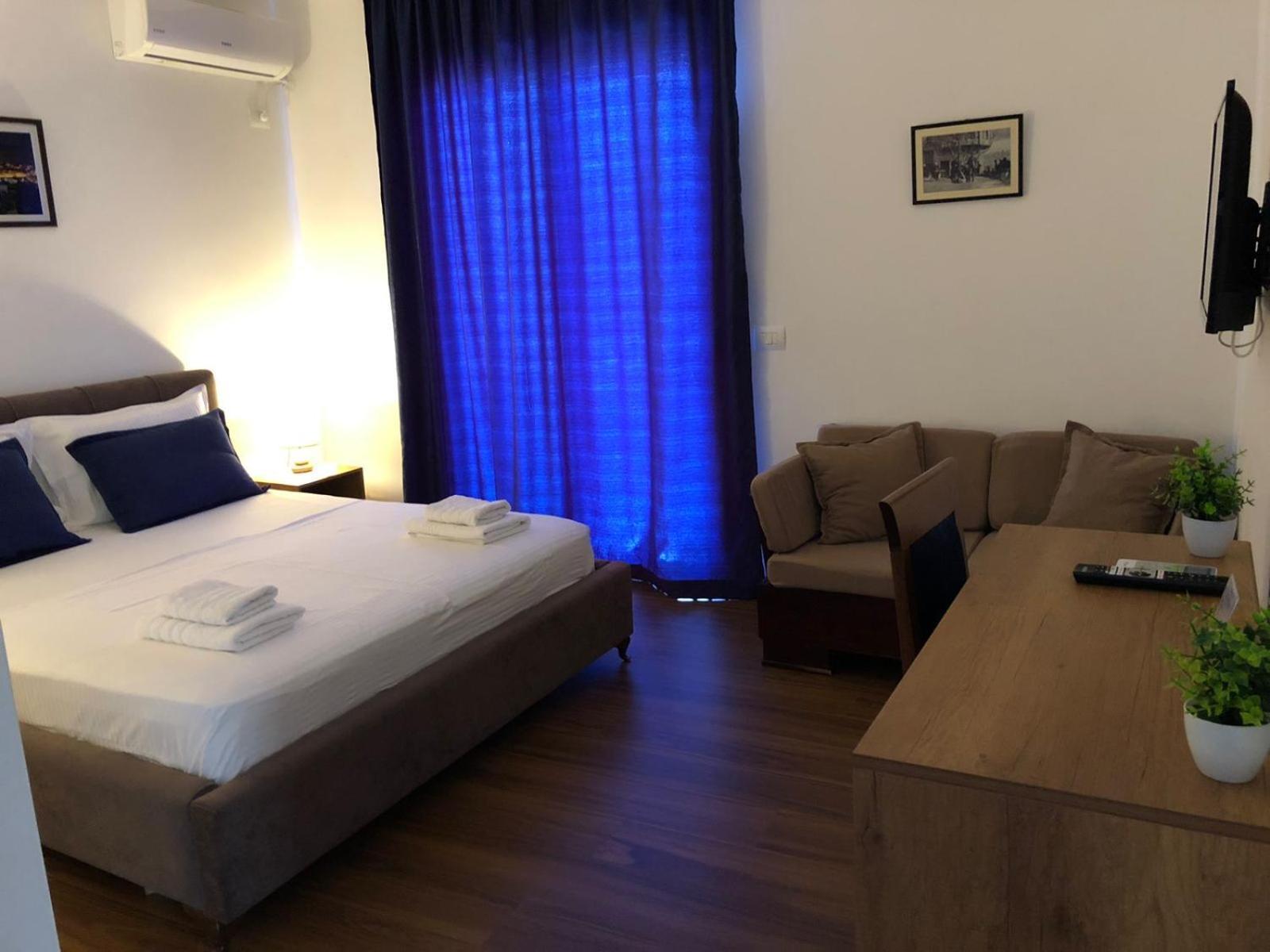 Vladimir Estate Hotel Gjirokaster Bagian luar foto